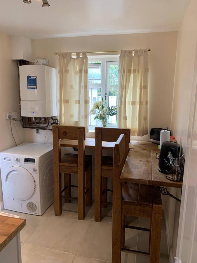 Daisy Apartamento Whetstone Exterior foto