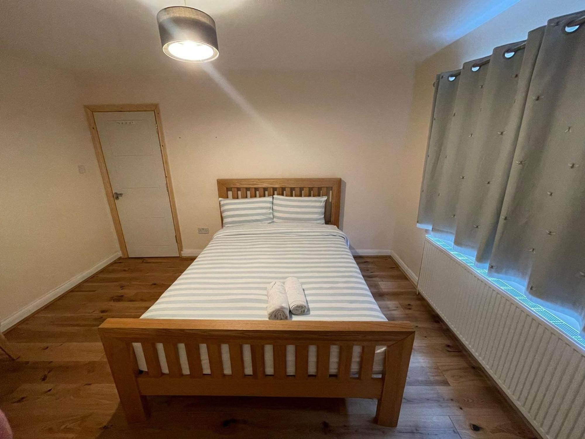 Daisy Apartamento Whetstone Exterior foto